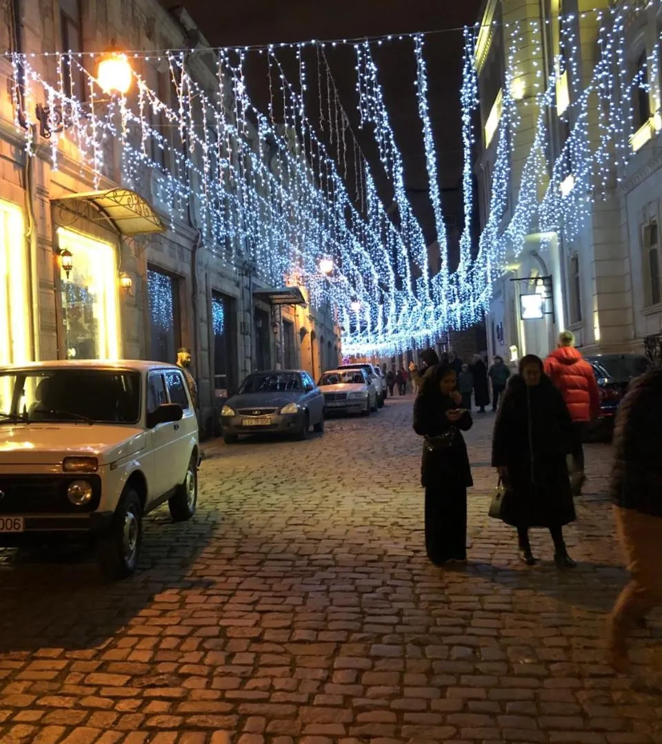 Luxury Old City Apartment Баку